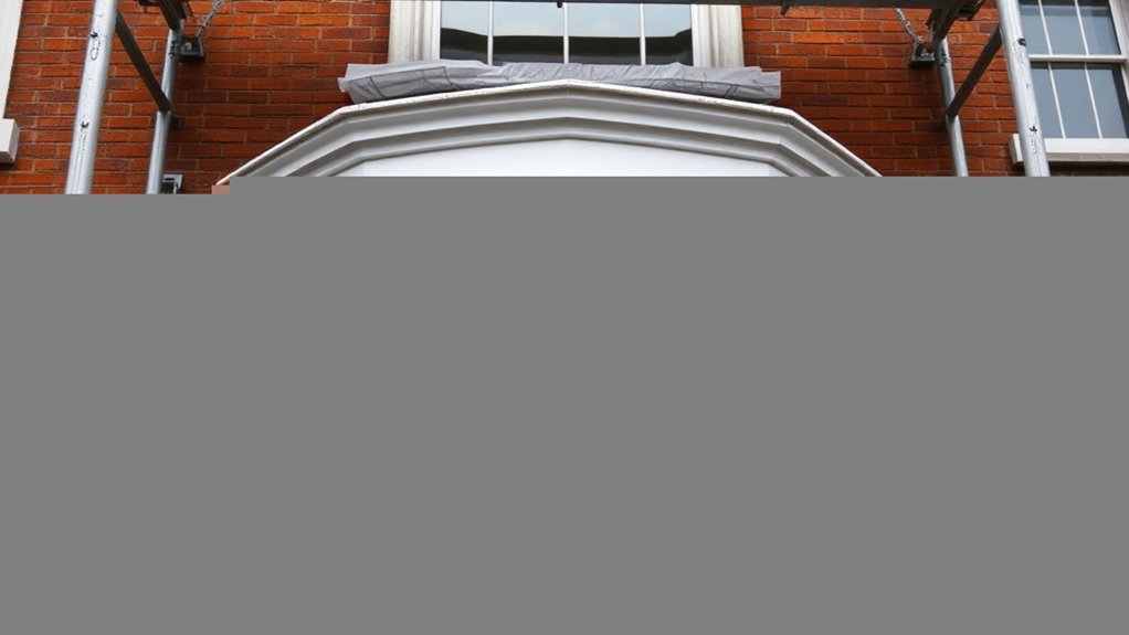 Bay Windows Bloomsbury
